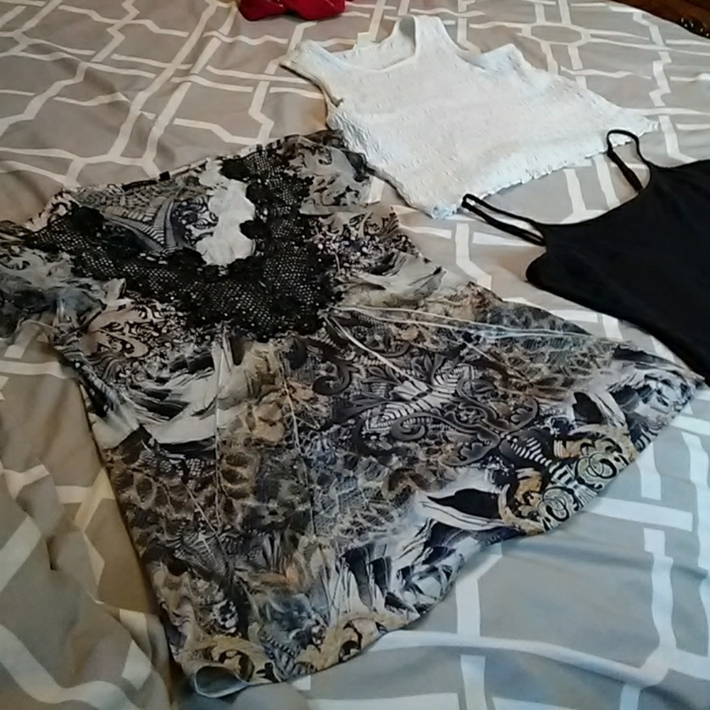 Three Top Bundle - Picture 2 of 8